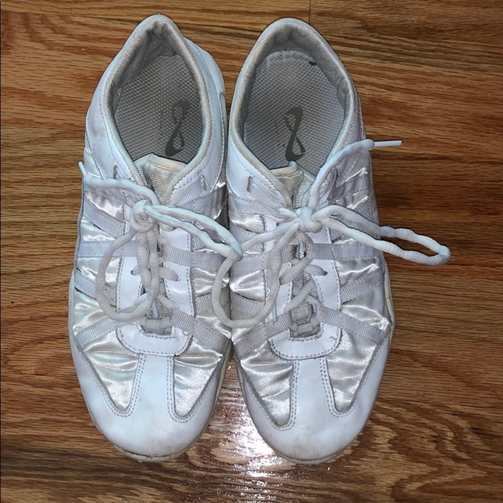 NFINITY cheer shoes